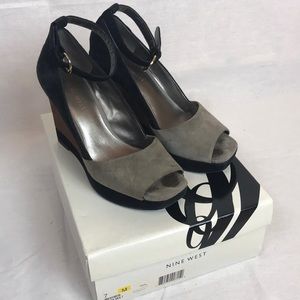 Color block suede platform wedges